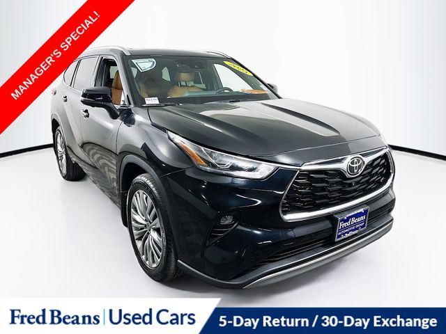 2025 Toyota Highlander SUV 