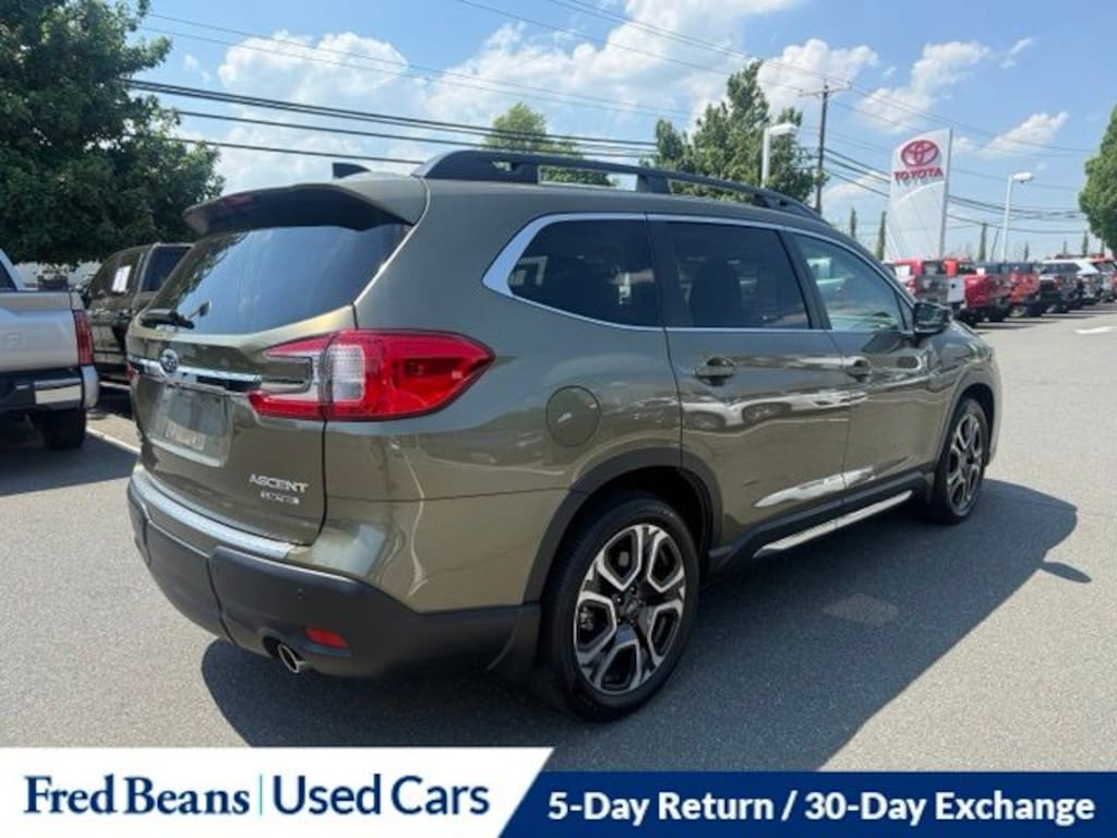 Used 2024 Subaru Ascent Limited 8-Passenger SUV