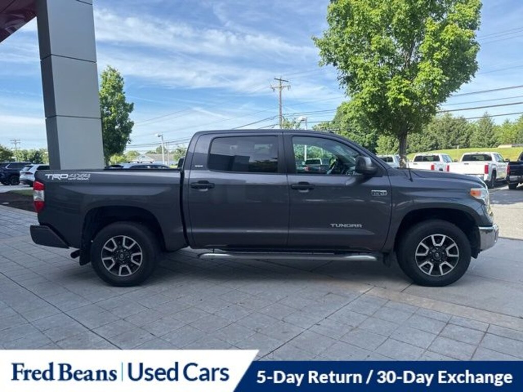 Used 2016 Toyota Tundra Truck CrewMax