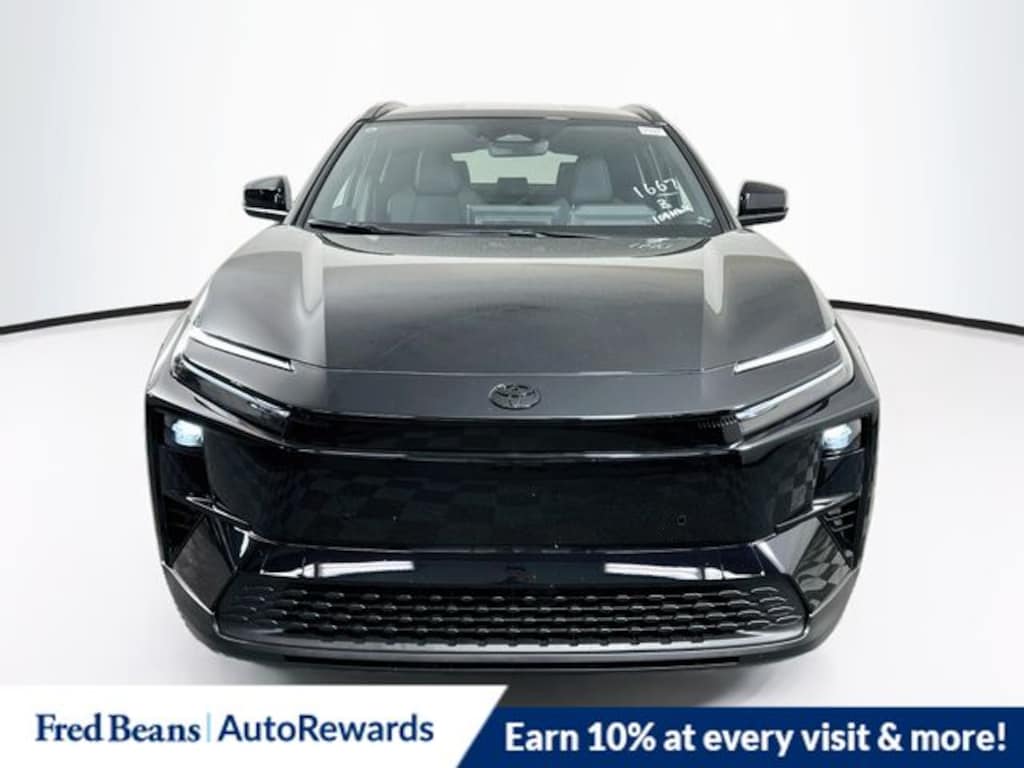 New 2026 Toyota C-HR SE SUV