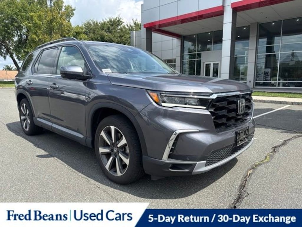 Used 2025 Honda Pilot Elite SUV