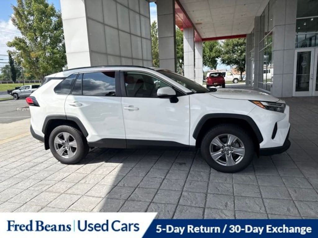 Used 2022 Toyota RAV4 Hybrid XLE SUV