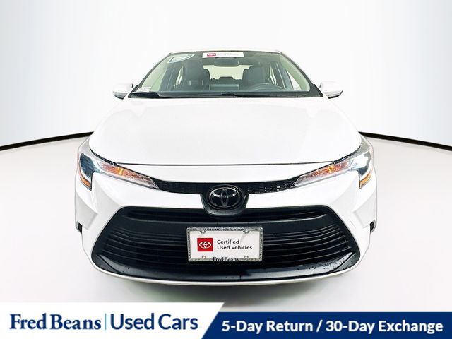 2023 Toyota Corolla LE photo 2
