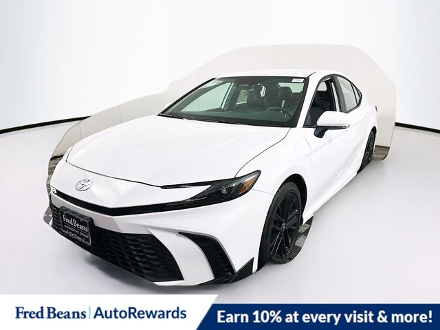 2025 Toyota Camry SE photo 3