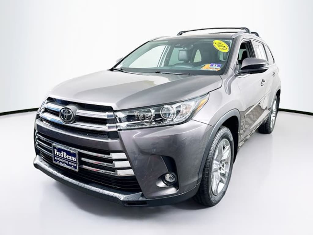 Used 2019 Toyota Highlander Limited V6 SUV