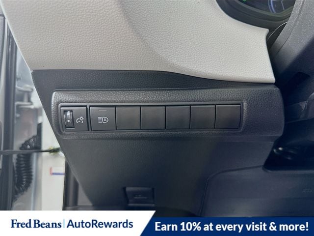 2026 Toyota Corolla SE - Photo 14