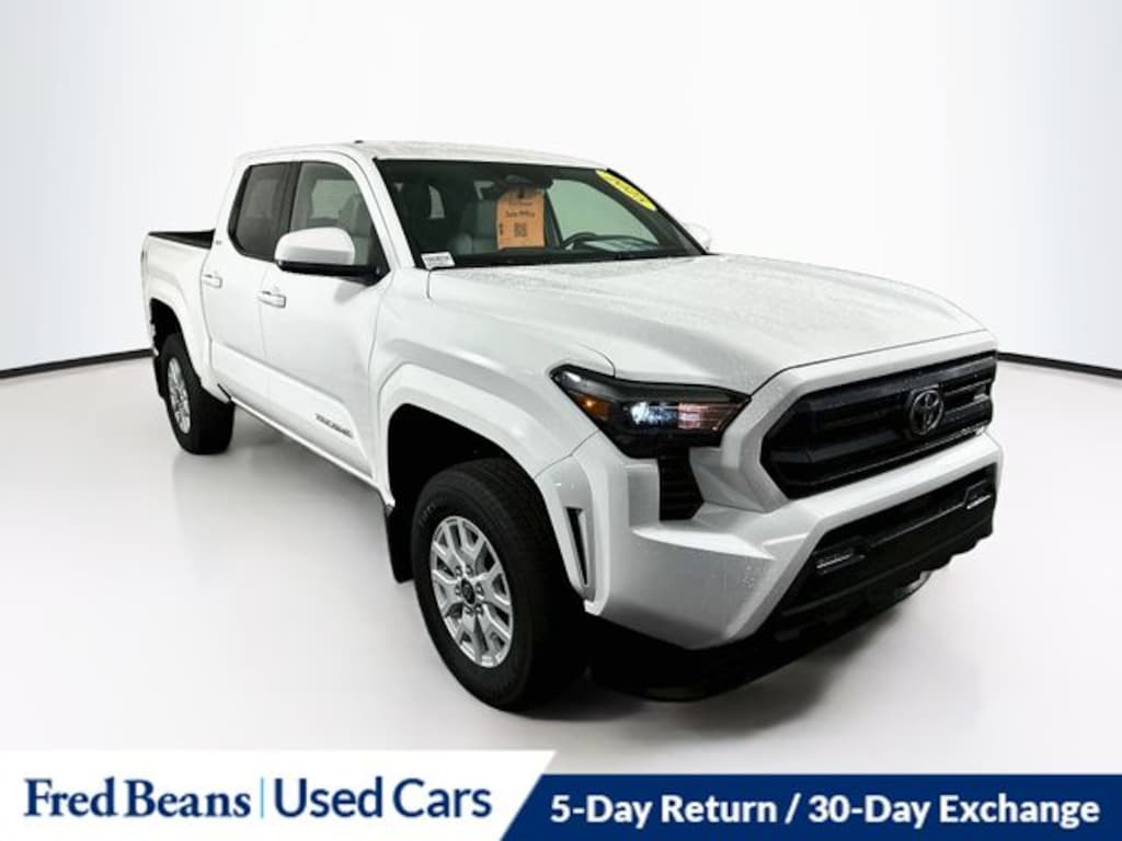 Used 2025 Toyota Tacoma SR5 Truck Double Cab