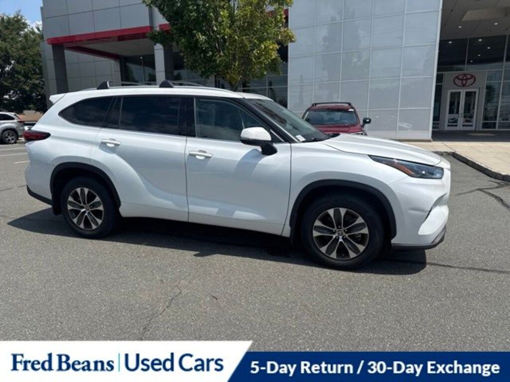Used 2022 Toyota Highlander XLE SUV