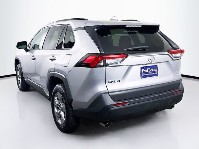 2024 Toyota RAV4 XLE - Photo 6