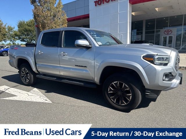 2022 Toyota Tacoma TRD Sport V6 photo 3