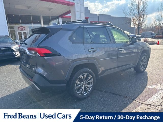 2022 Toyota RAV4 Hybrid Limited photo 2