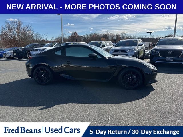 2023 Toyota GR86 Premium photo 2