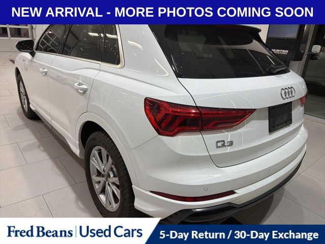 2022 Audi Q3 Premium S line photo 2