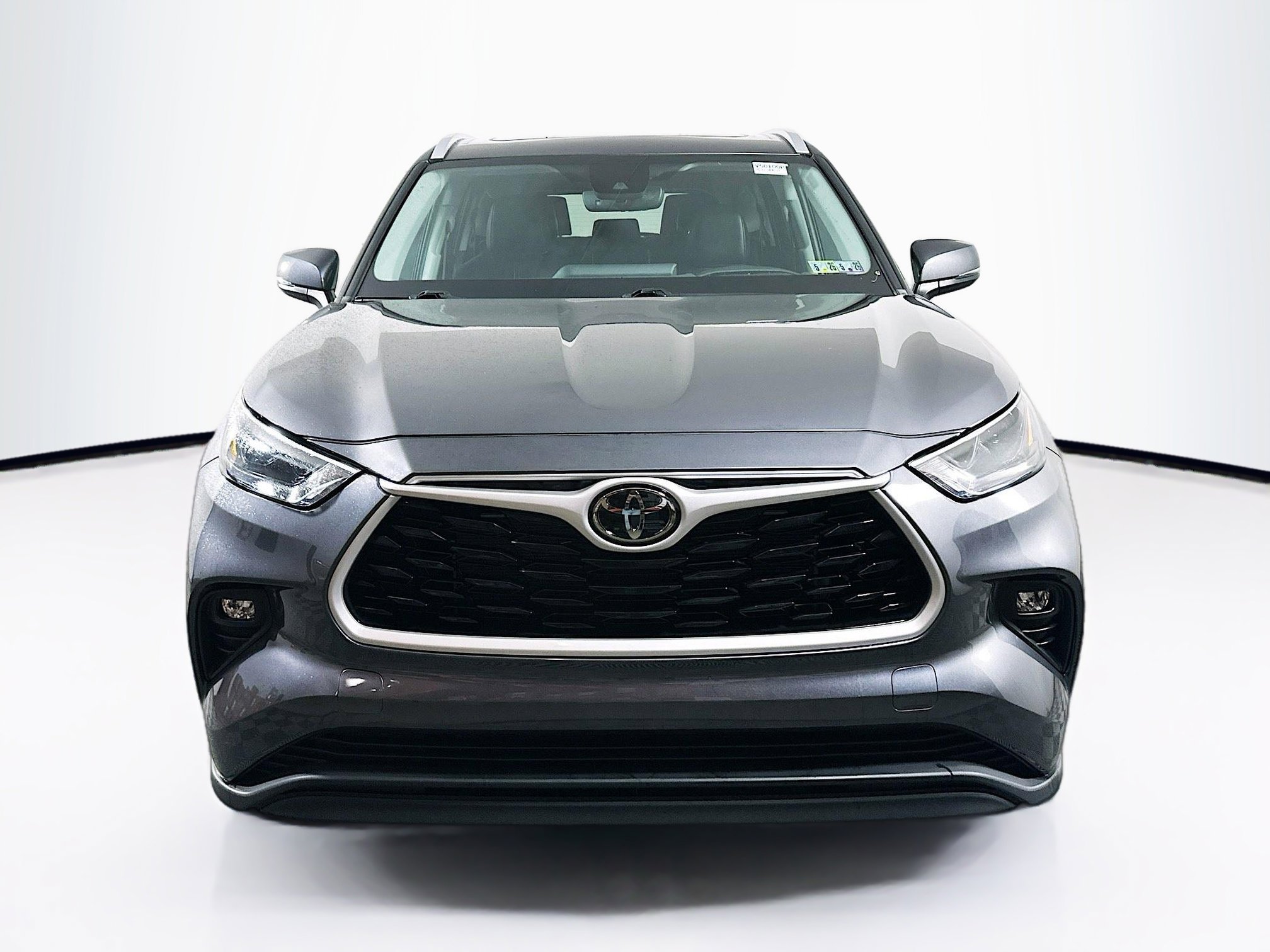 Used 2023 Toyota Highlander XLE with VIN 5TDKDRAH5PS511507 for sale in Doylestown, PA