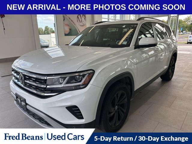 2022 Volkswagen Atlas V6 SE Technology photo 2