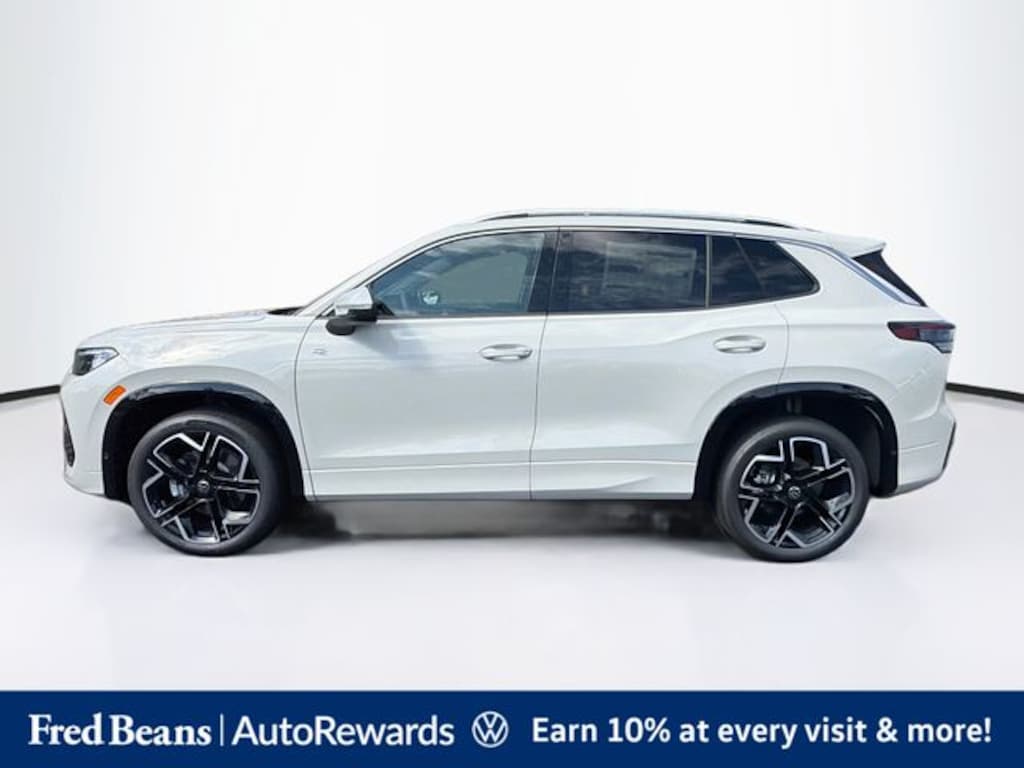 New 2026 Volkswagen Tiguan SEL R-Line Turbo SUV