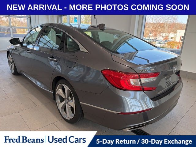 2018 Honda Accord Touring photo 4