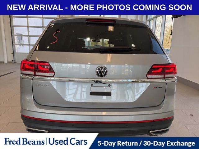 2021 Volkswagen Atlas SEL photo 3