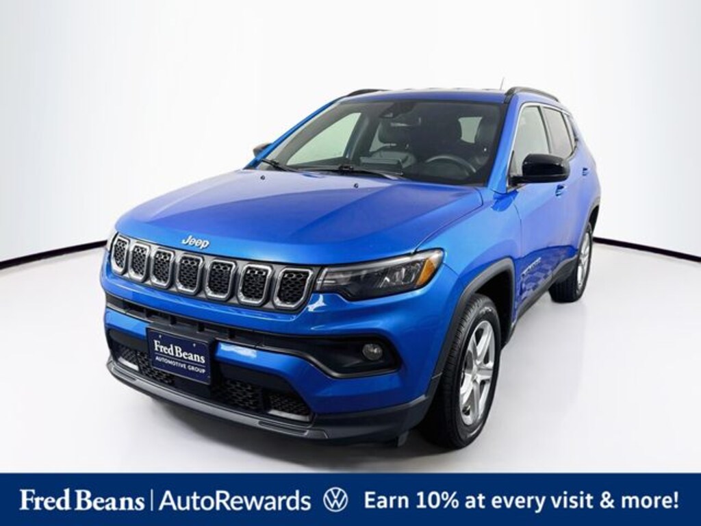 Used 2024 Jeep Compass Latitude SUV
