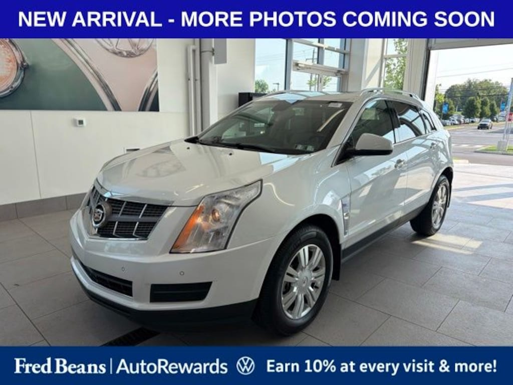 Used 2010 CADILLAC SRX Luxury SUV