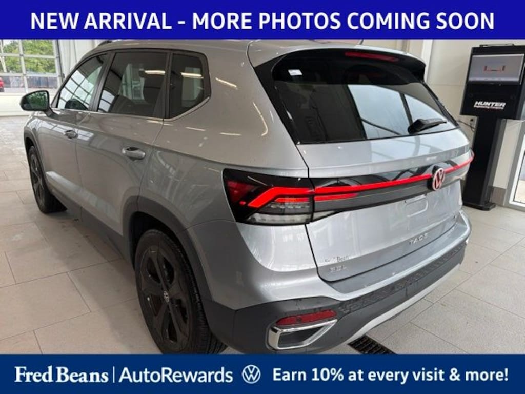 Used 2025 Volkswagen Taos 1.5T SEL SUV