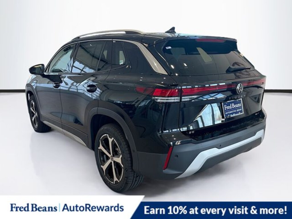 New 2026 Volkswagen Tiguan 2.0T SE SUV