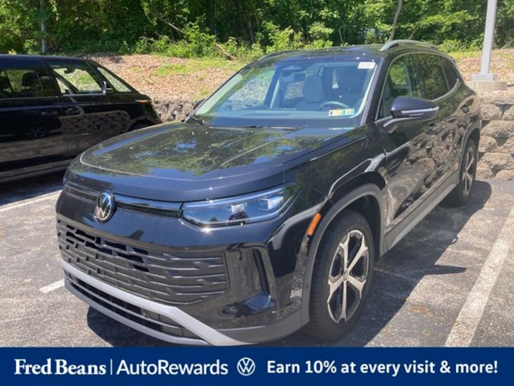 New 2026 Volkswagen Tiguan 2.0T SE SUV