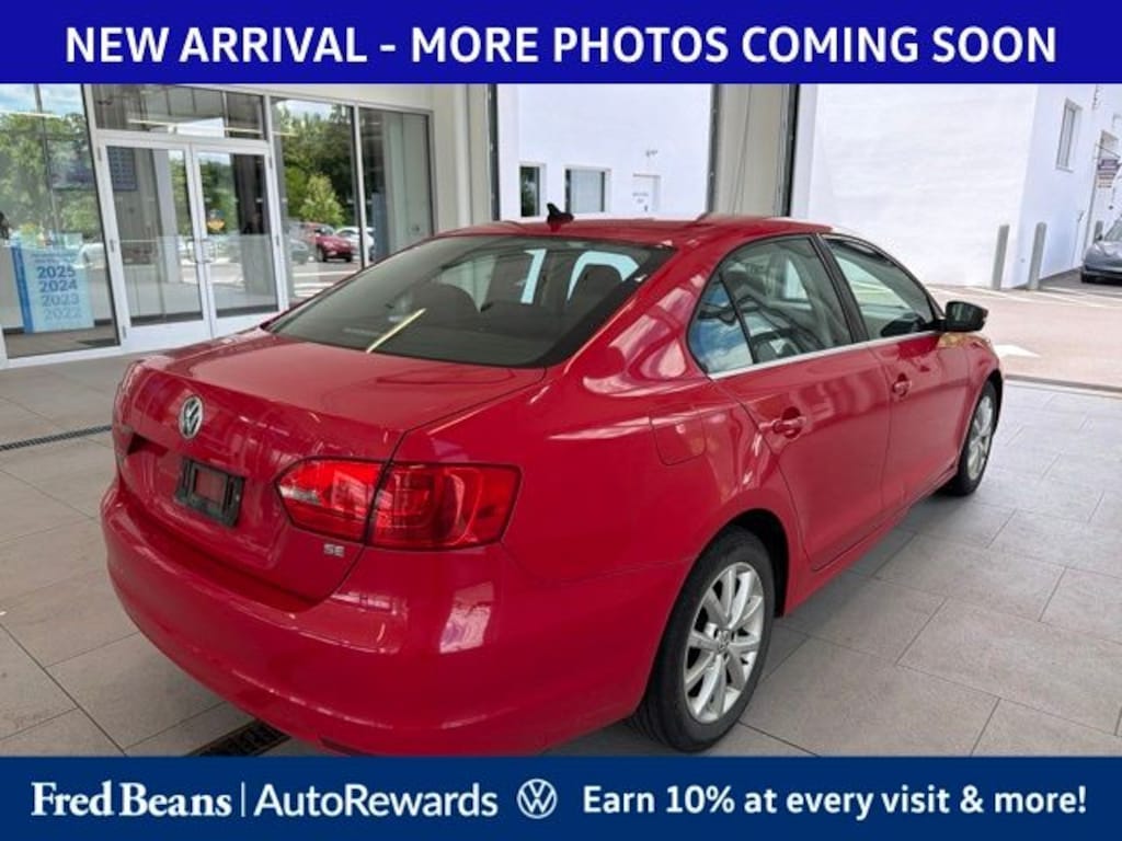Used 2014 Volkswagen Jetta 1.8T SE Sedan