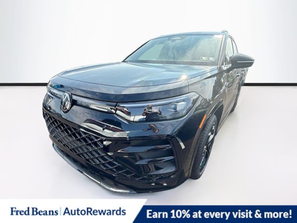 New 2025 Volkswagen Tiguan 2.0T SE R-Line Black SUV