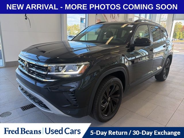 2022 Volkswagen Atlas SE Technology photo 3