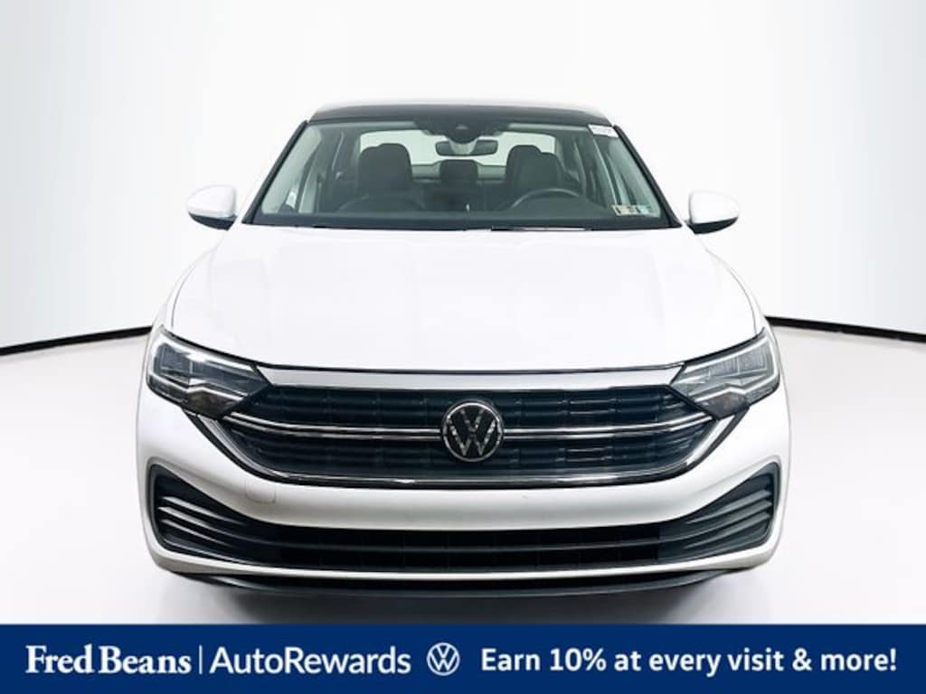 Used 2023 Volkswagen Jetta 1.5T SE Sedan