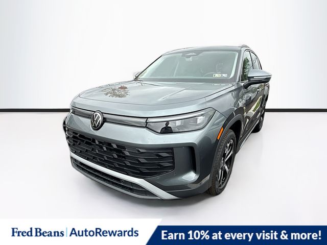 2025 Volkswagen Tiguan SE photo 3
