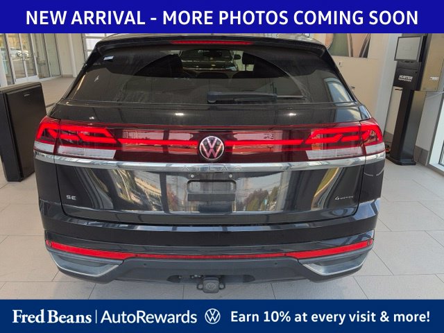 Used 2024 Volkswagen Atlas Cross Sport 2.0T SE w/Technology SUV
