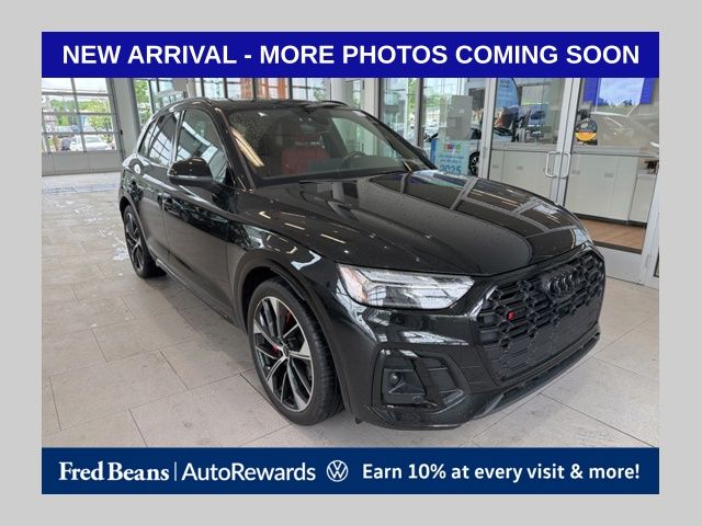 2024 Audi SQ5 Premium Plus's photo