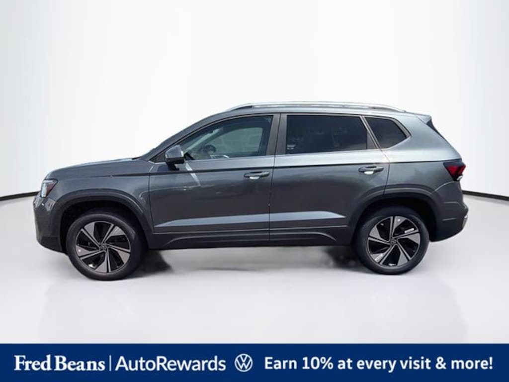 New 2026 Volkswagen Taos 1.5T SE SUV