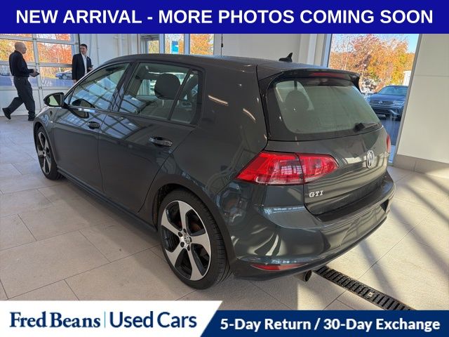 2016 Volkswagen Golf GTI S photo 4