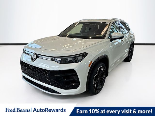 2026 Volkswagen Tiguan SEL R-Line photo 3