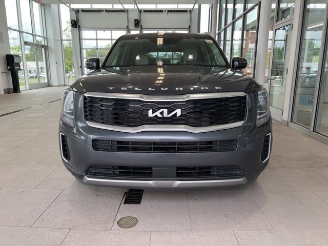 Used 2022 Kia Telluride EX with VIN 5XYP3DHC2NG210693 for sale in Doylestown, PA