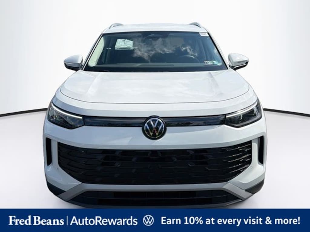 New 2026 Volkswagen Tiguan SE SUV