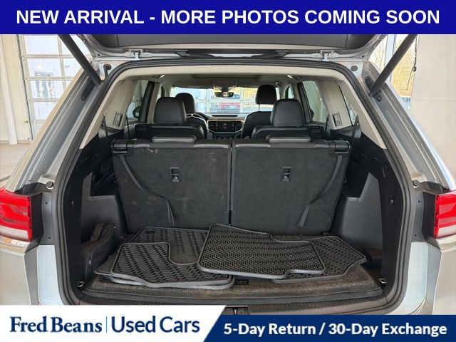 2021 Volkswagen Atlas SEL photo 4