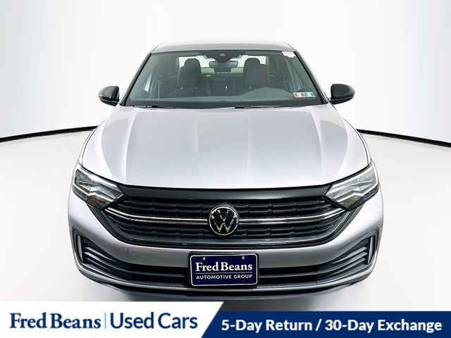 2024 Volkswagen Jetta 1.5T Sport photo 2