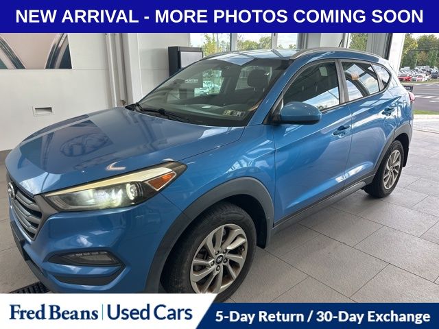 2016 Hyundai Tucson SE photo 2