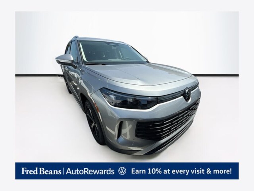 New 2025 Volkswagen Tiguan 2.0T SE SUV