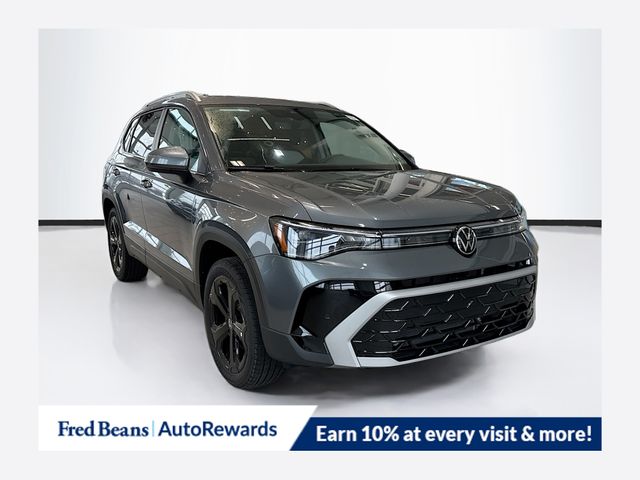 2026 Volkswagen Taos SEL's photo