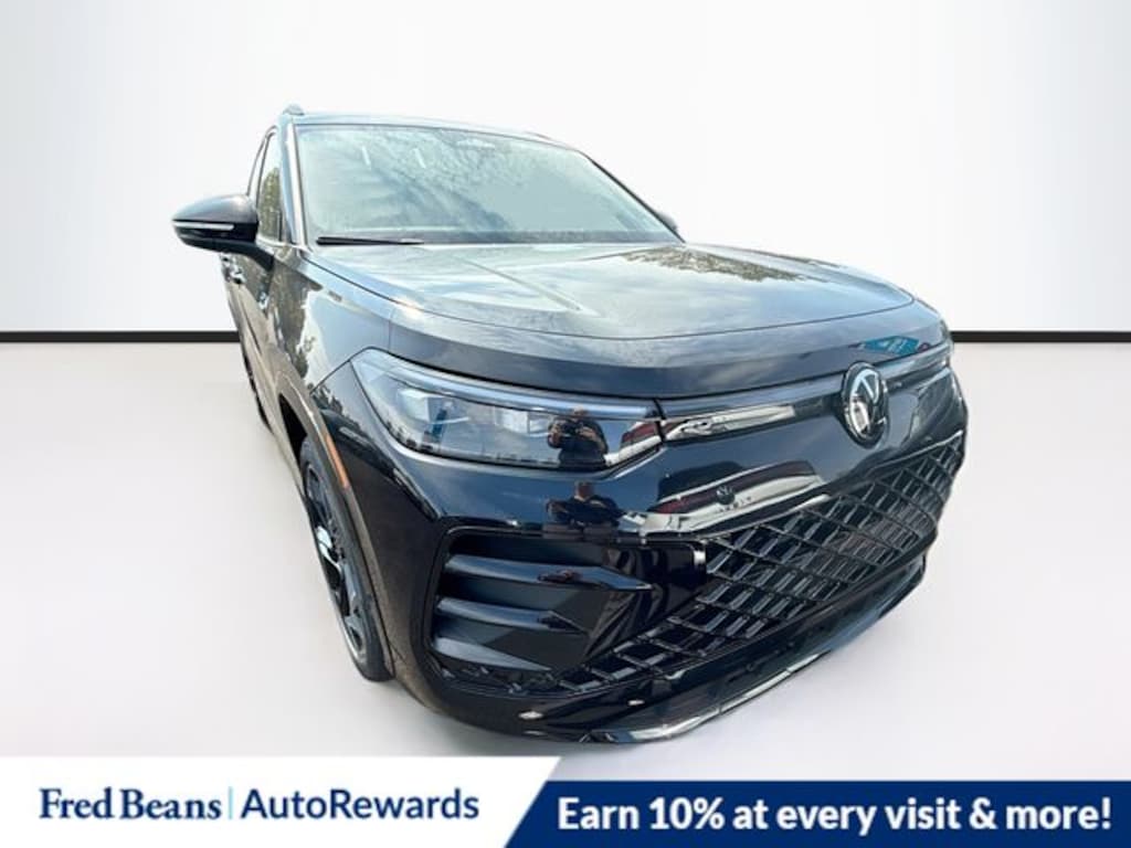 New 2025 Volkswagen Tiguan 2.0T SE R-Line Black SUV