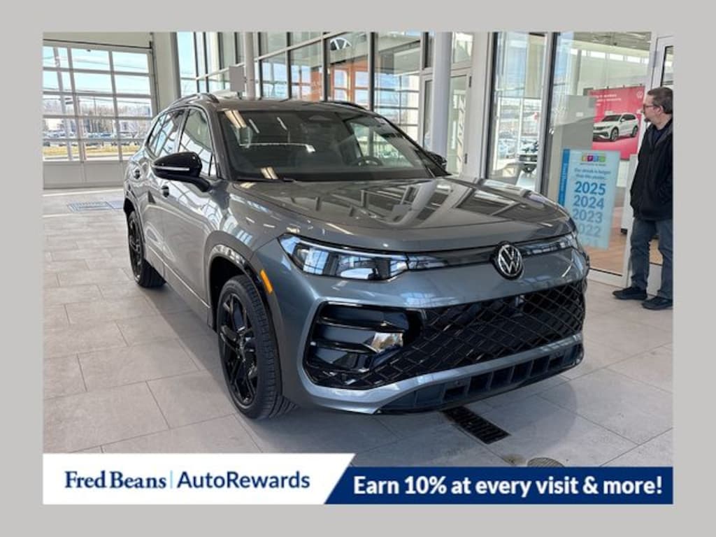 New 2026 Volkswagen Tiguan 2.0T SE R-Line Black SUV