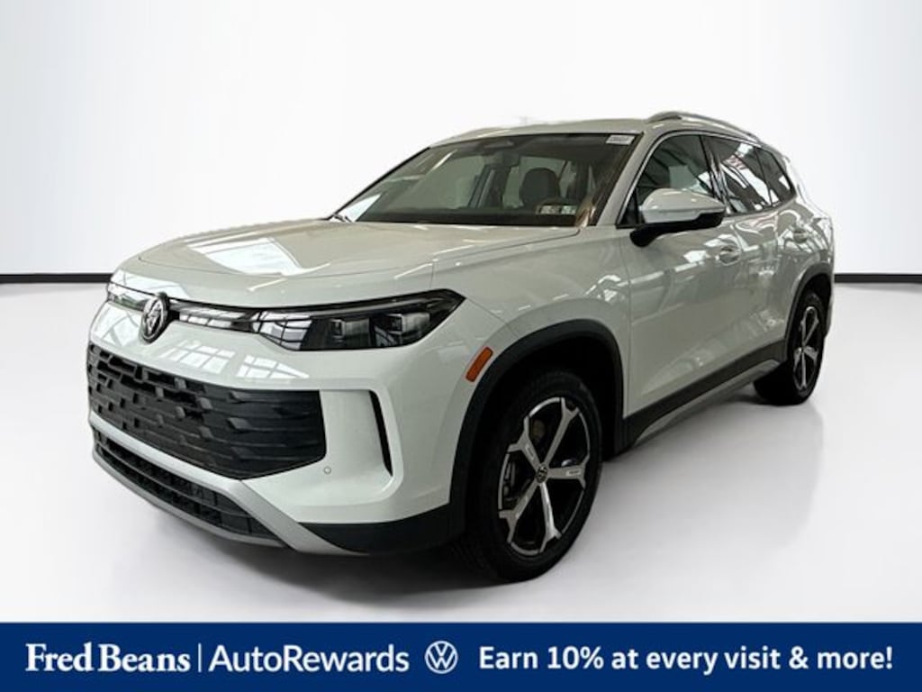New 2026 Volkswagen Tiguan 2.0T SE SUV