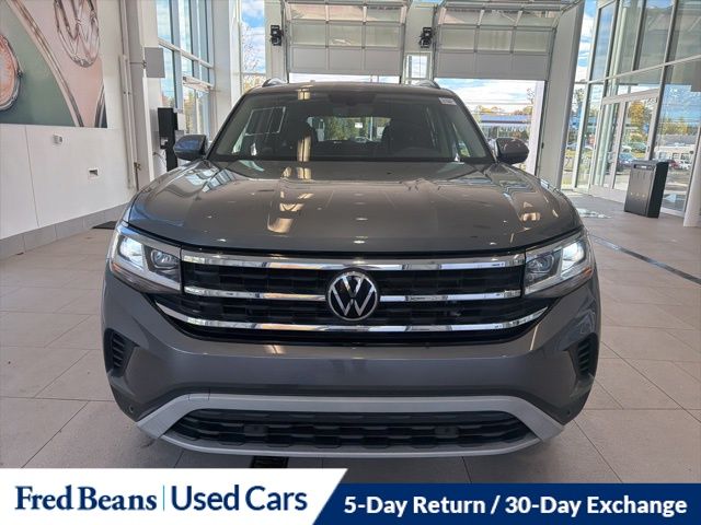 2022 Volkswagen Atlas V6 SE Technology photo 2