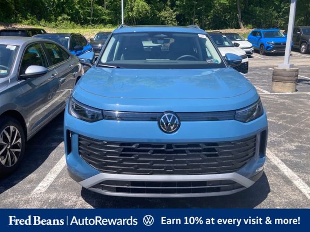 New 2026 Volkswagen Tiguan 2.0T SE SUV