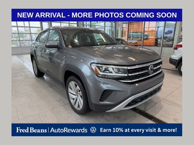 2023 Volkswagen Atlas Cross Sport 2.0T SE w/Tech 4MOTION's photo